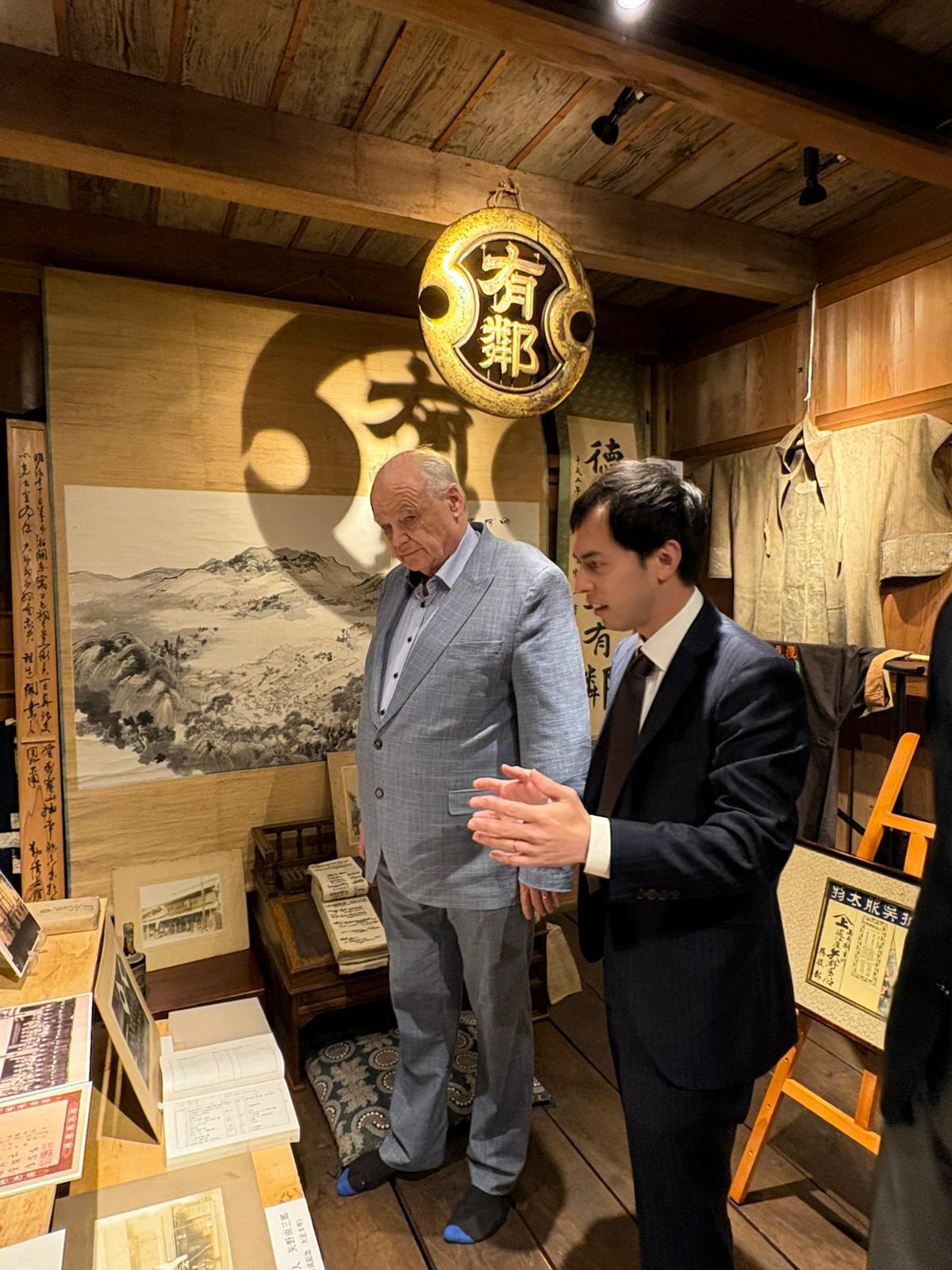 WhatsApp Image 2025-11-19 at 10.03.00